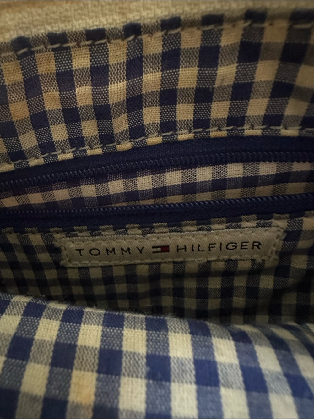 Y2K Tommy Hilfiger Cream Canvas Shoulder Bag with Navy Trim and Red-Blue Stripe - Picture 3 of 3
